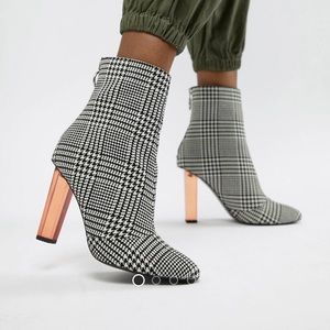 ASOS DESIGN Electricity Heeled Boots / Size 10